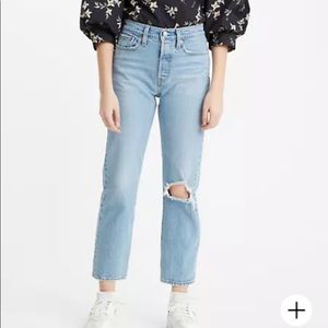 Wedgie straight brand new !! Size 27 Levi’s